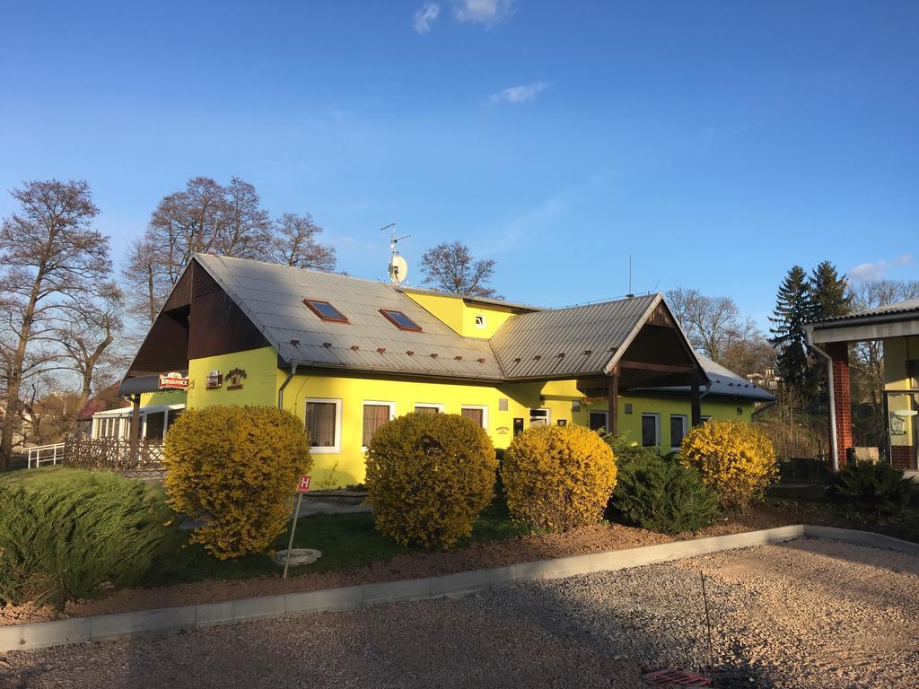 Penzion Krasny Dvur Bagian luar foto