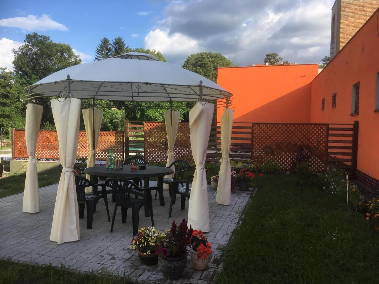 Penzion Krasny Dvur Bagian luar foto