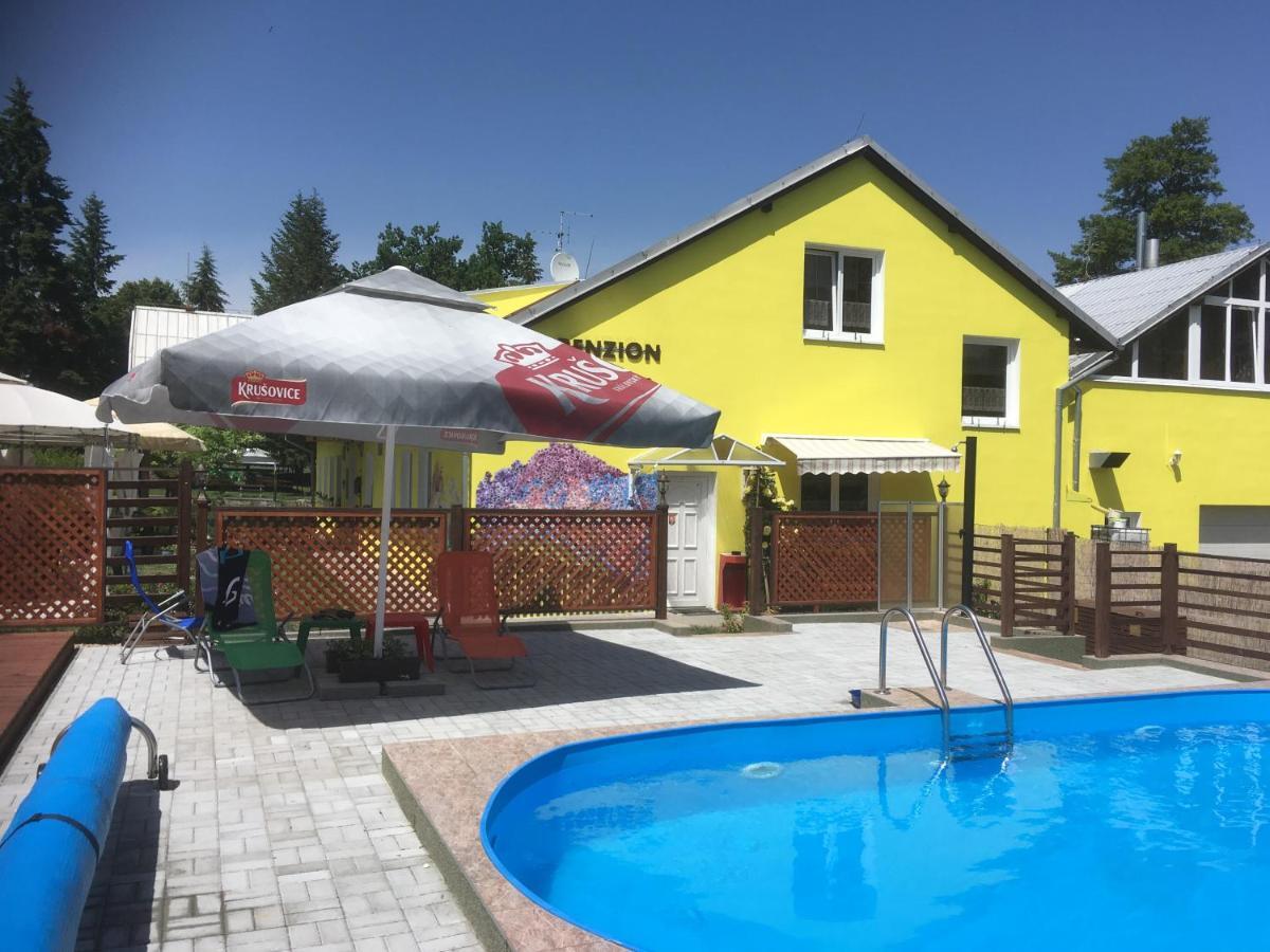 Penzion Krasny Dvur Bagian luar foto